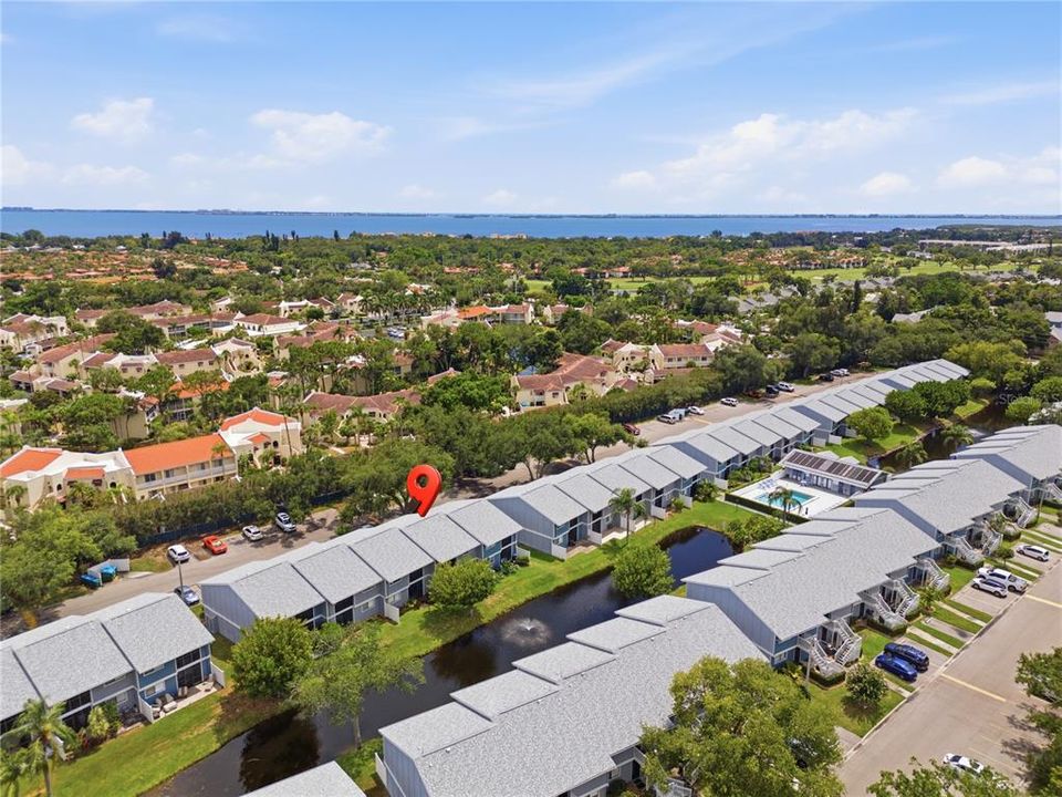 For Sale: $146,000 (2 beds, 2 baths, 948 Square Feet)
