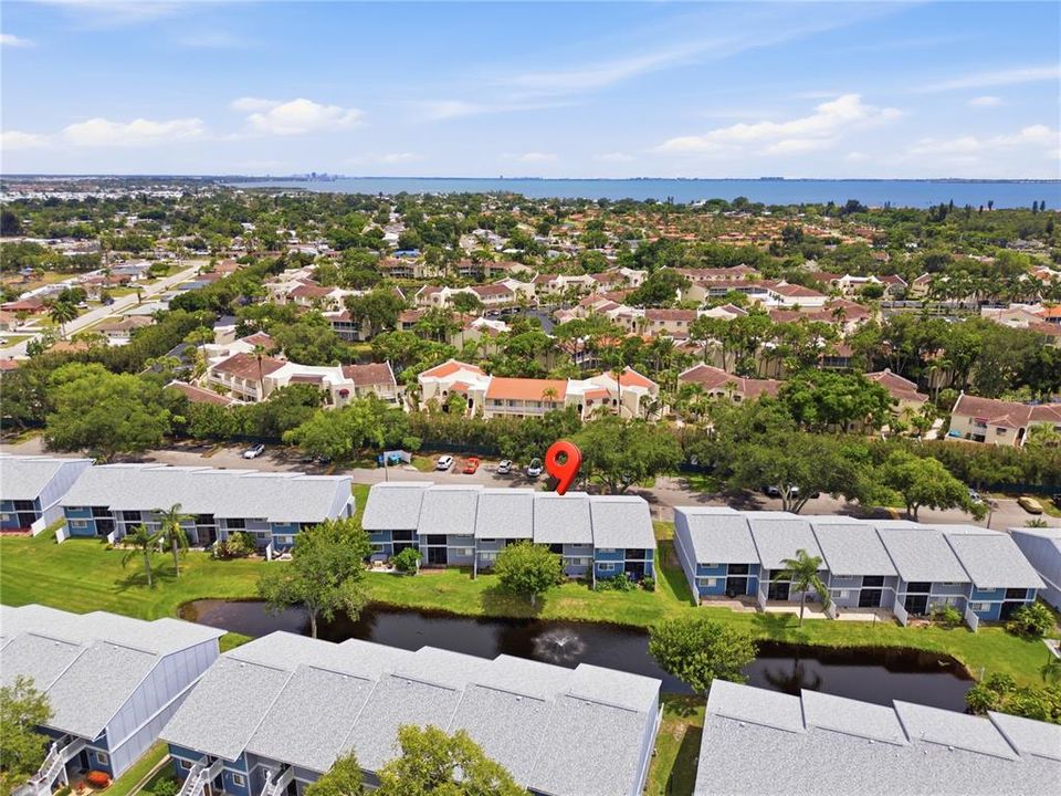 For Sale: $146,000 (2 beds, 2 baths, 948 Square Feet)
