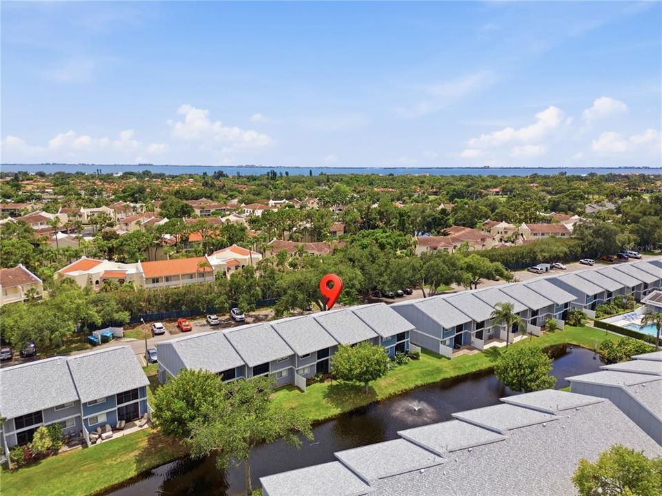 For Sale: $146,000 (2 beds, 2 baths, 948 Square Feet)