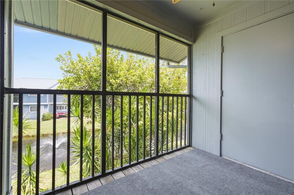For Sale: $146,000 (2 beds, 2 baths, 948 Square Feet)