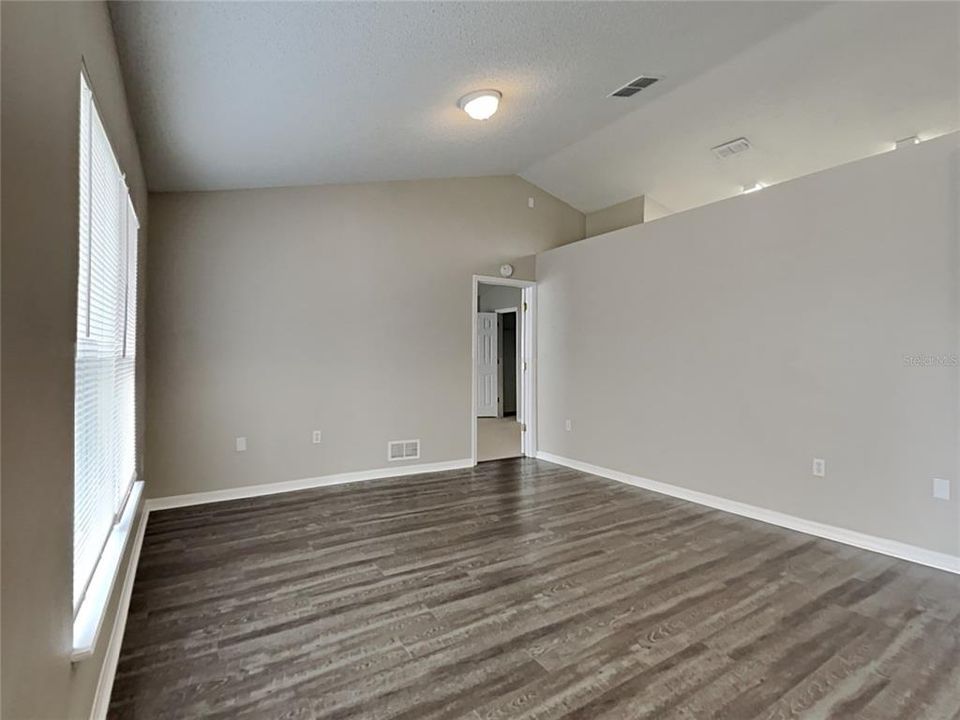 For Rent: $1,849 (3 beds, 2 baths, 1535 Square Feet)