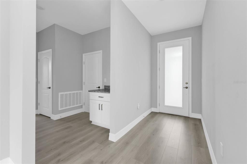 В аренду: $2,600 (4 спален, 3 ванн, 2092 Квадратных фут)