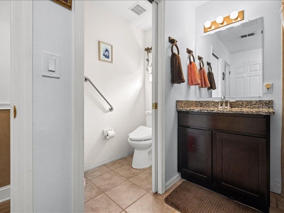 For Sale: $355,000 (3 beds, 2 baths, 1718 Square Feet)