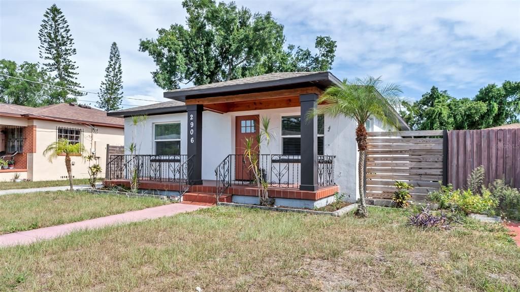 В аренду: $3,500 (3 спален, 2 ванн, 1175 Квадратных фут)