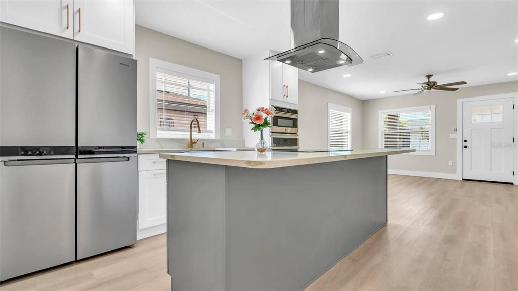 В аренду: $3,500 (3 спален, 2 ванн, 1175 Квадратных фут)