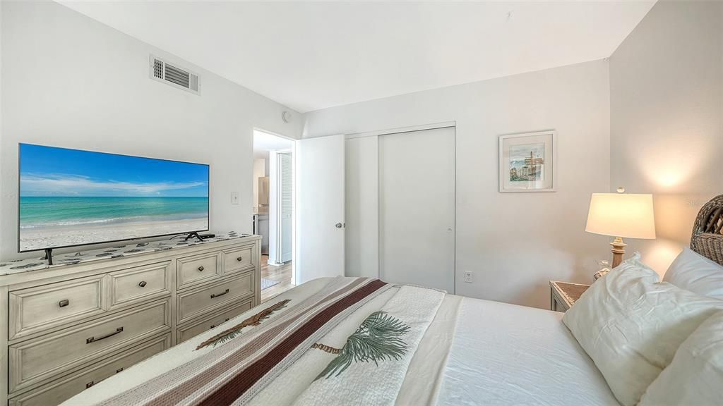 На продажу: $325,000 (1 спален, 1 ванн, 532 Квадратных фут)