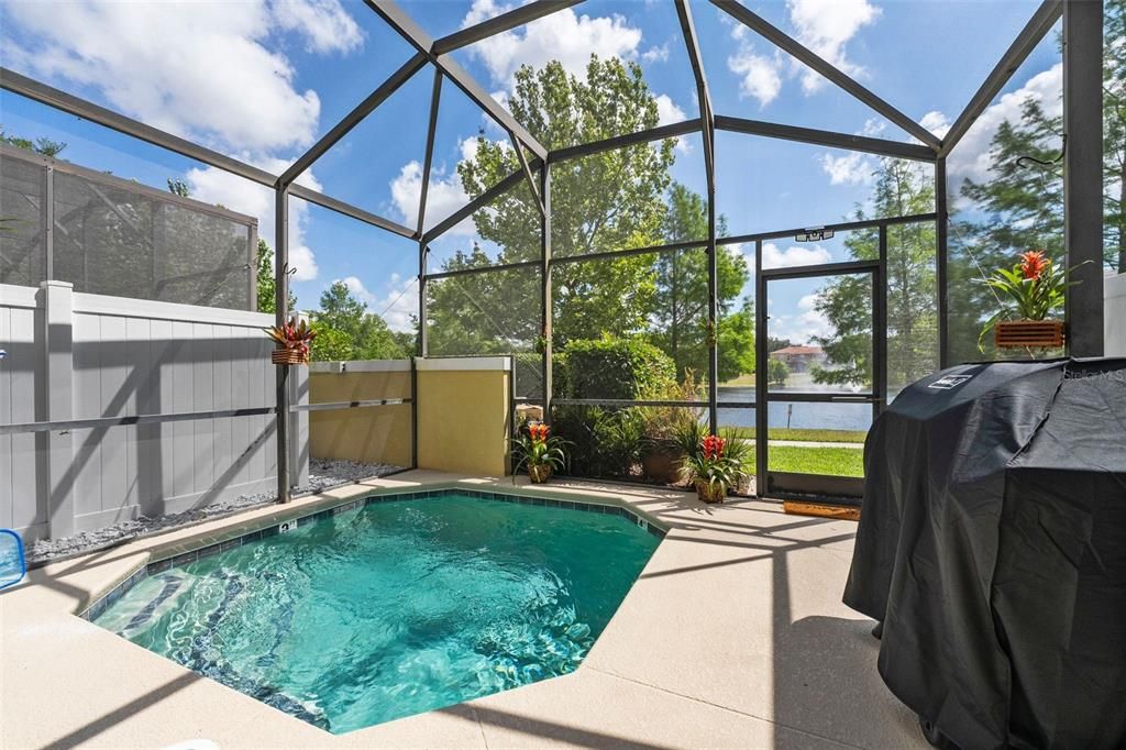 En Venta: $368,950 (4 camas, 3 baños, 1340 Pies cuadrados)