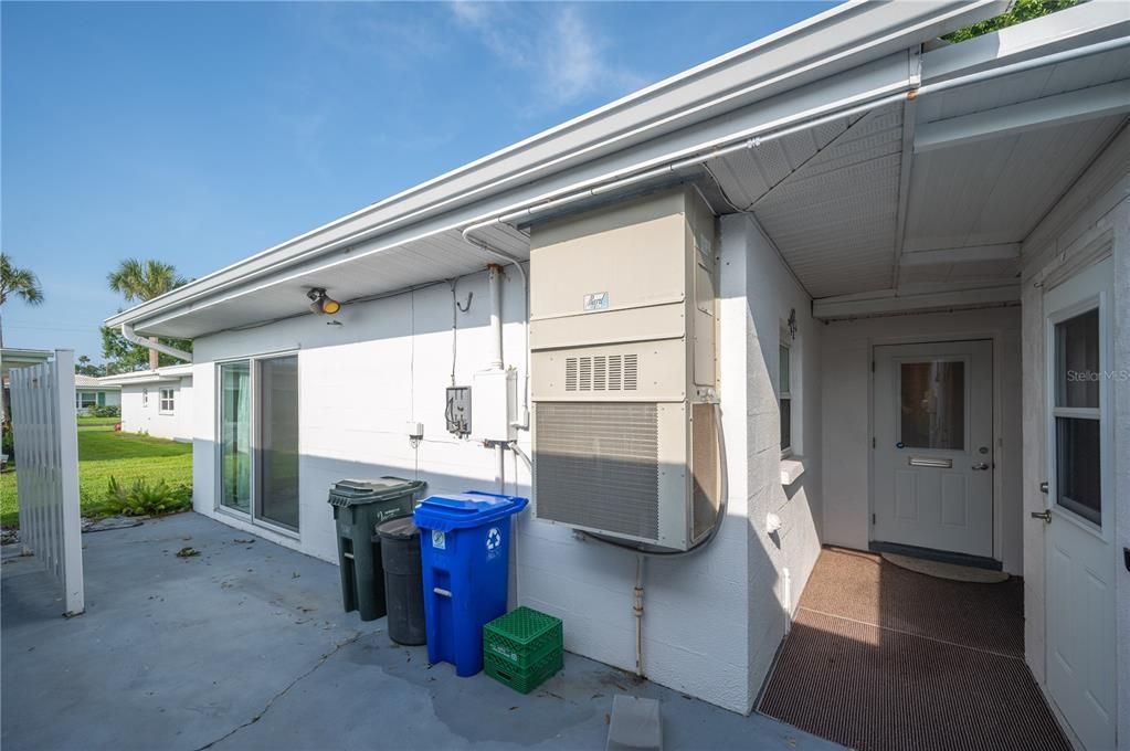 For Sale: $155,000 (2 beds, 2 baths, 1176 Square Feet)