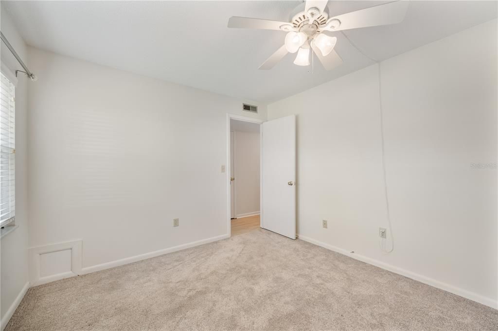 For Sale: $155,000 (2 beds, 2 baths, 1176 Square Feet)
