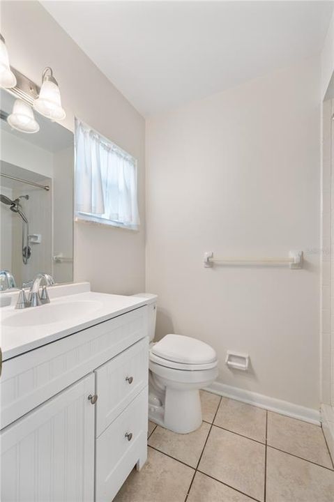 For Sale: $155,000 (2 beds, 2 baths, 1176 Square Feet)