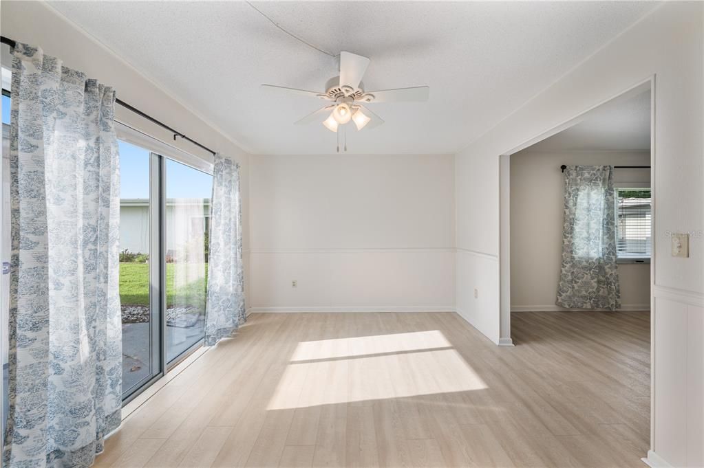 For Sale: $155,000 (2 beds, 2 baths, 1176 Square Feet)