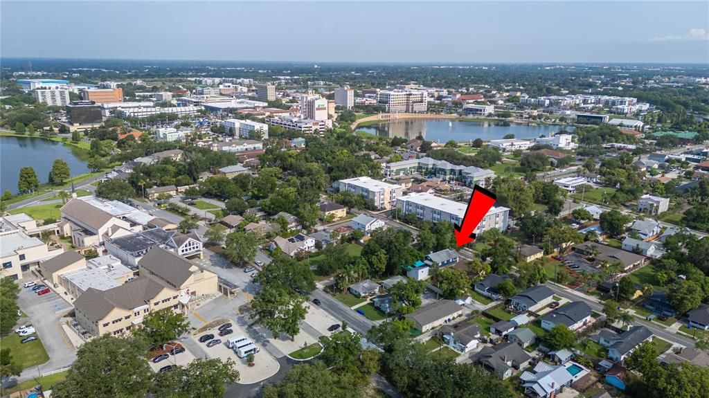 For Sale: $300,000 (2 beds, 1 baths, 1040 Square Feet)