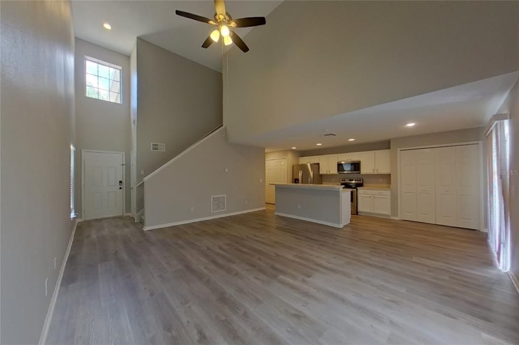 For Rent: $2,589 (3 beds, 2 baths, 1651 Square Feet)