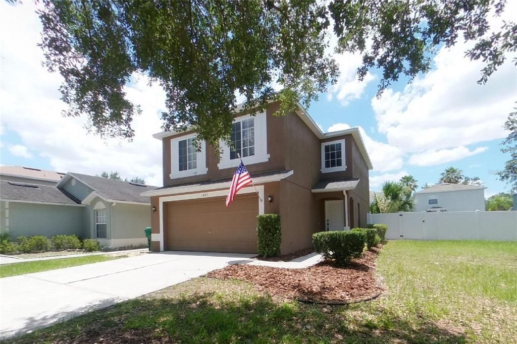 For Rent: $2,589 (3 beds, 2 baths, 1651 Square Feet)