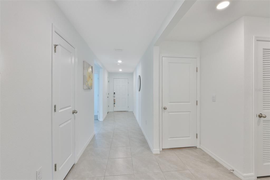 На продажу: $360,000 (4 спален, 2 ванн, 1846 Квадратных фут)