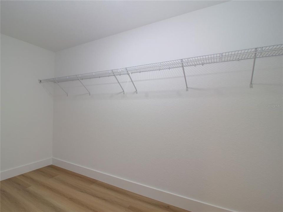 For Sale: $289,900 (3 beds, 2 baths, 1696 Square Feet)