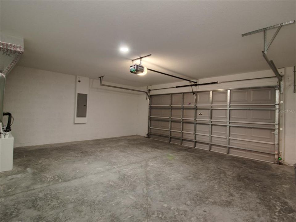 For Sale: $289,900 (3 beds, 2 baths, 1696 Square Feet)