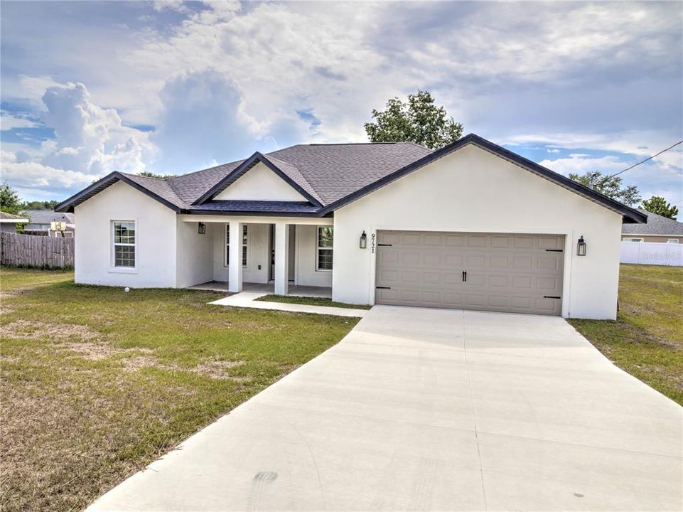 For Sale: $289,900 (3 beds, 2 baths, 1696 Square Feet)