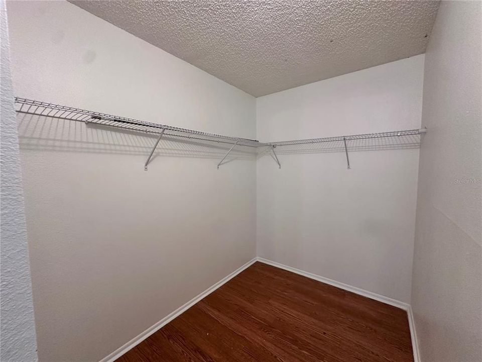 En Venta: $184,900 (2 camas, 2 baños, 900 Pies cuadrados)