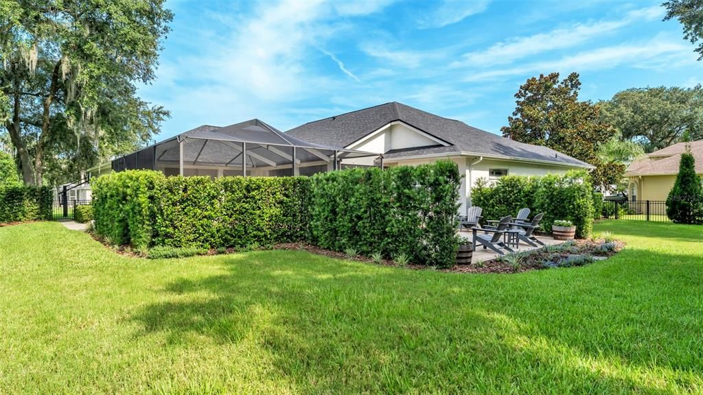 For Sale: $925,000 (5 beds, 3 baths, 3584 Square Feet)