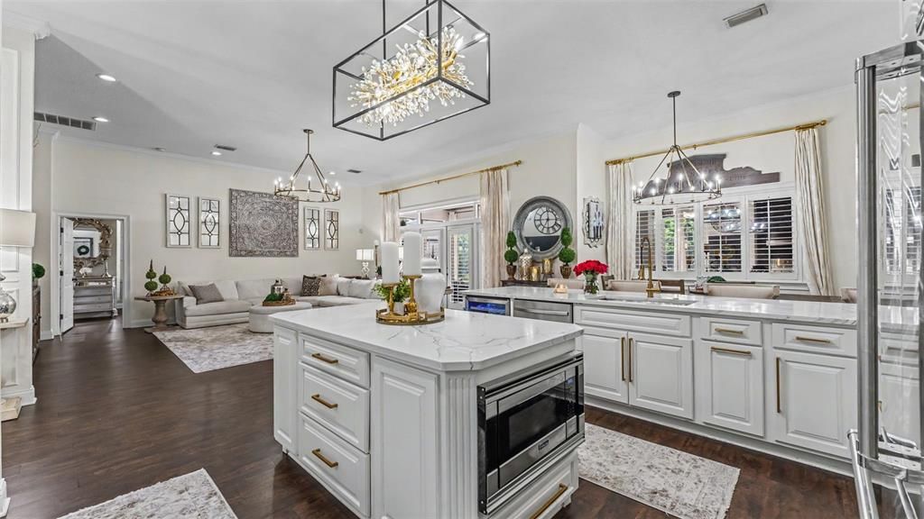 For Sale: $925,000 (5 beds, 3 baths, 3584 Square Feet)