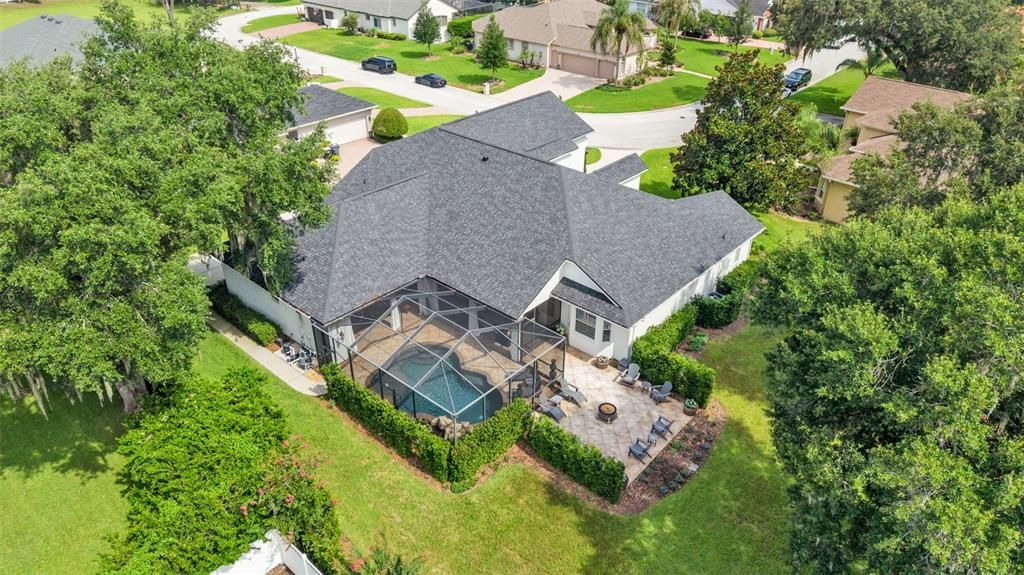For Sale: $925,000 (5 beds, 3 baths, 3584 Square Feet)