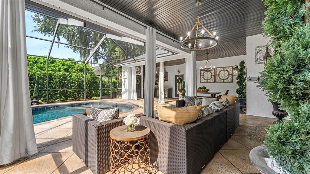 For Sale: $925,000 (5 beds, 3 baths, 3584 Square Feet)