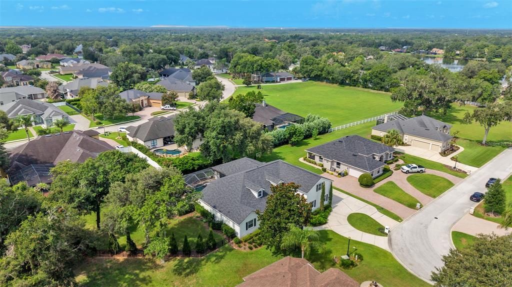 For Sale: $925,000 (5 beds, 3 baths, 3584 Square Feet)