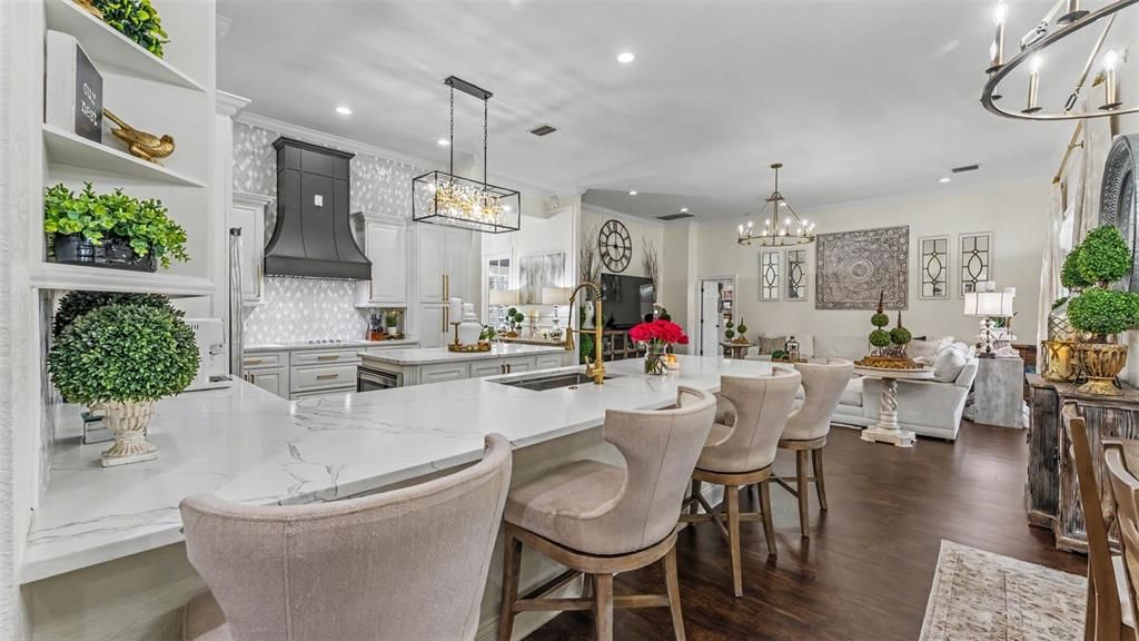 For Sale: $925,000 (5 beds, 3 baths, 3584 Square Feet)
