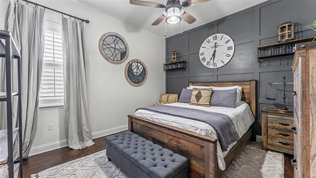 For Sale: $925,000 (5 beds, 3 baths, 3584 Square Feet)