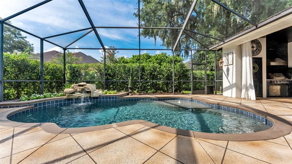 For Sale: $925,000 (5 beds, 3 baths, 3584 Square Feet)