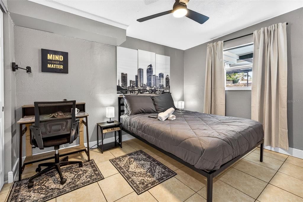 На продажу: $425,000 (3 спален, 2 ванн, 1280 Квадратных фут)