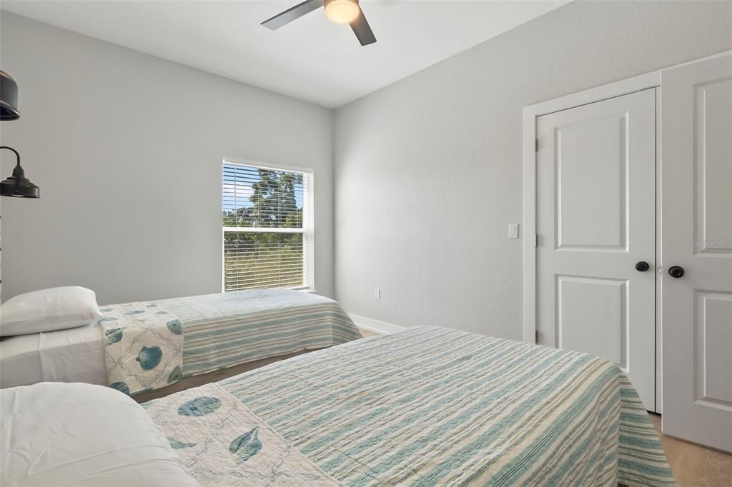 For Rent: $1,550 (6 beds, 4 baths, 1245 Square Feet)