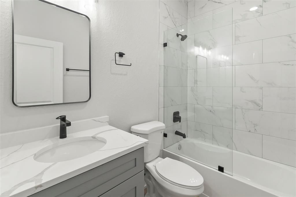 For Rent: $1,550 (6 beds, 4 baths, 1245 Square Feet)