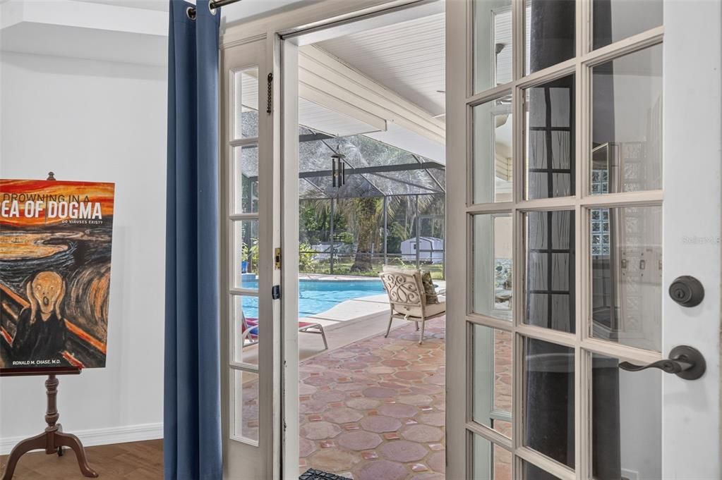 En Venta: $445,000 (3 camas, 3 baños, 2297 Pies cuadrados)