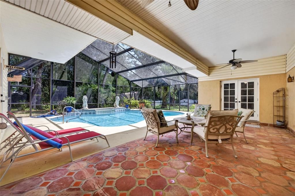 En Venta: $445,000 (3 camas, 3 baños, 2297 Pies cuadrados)
