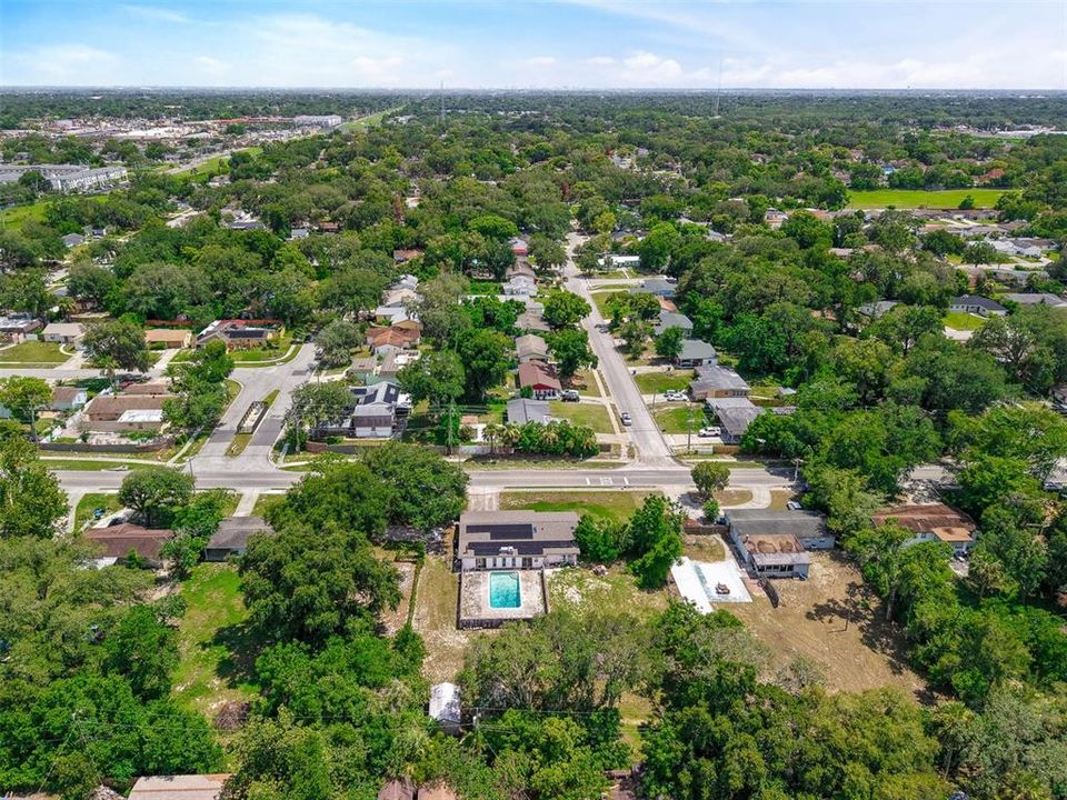En Venta: $299,900 (3 camas, 2 baños, 2112 Pies cuadrados)