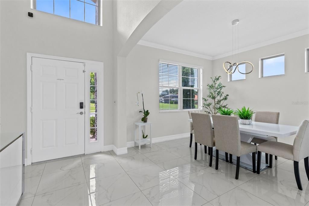 En Venta: $574,500 (5 camas, 3 baños, 3962 Pies cuadrados)
