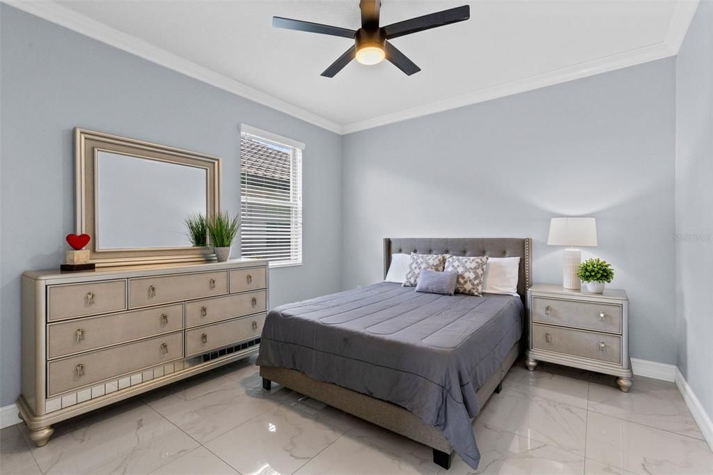 En Venta: $574,500 (5 camas, 3 baños, 3962 Pies cuadrados)