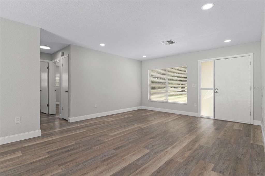 For Sale: $409,000 (3 beds, 2 baths, 1608 Square Feet)