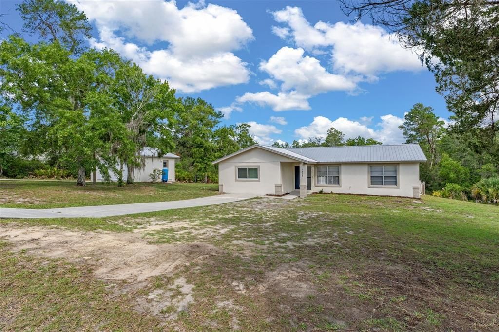 For Sale: $409,000 (3 beds, 2 baths, 1608 Square Feet)