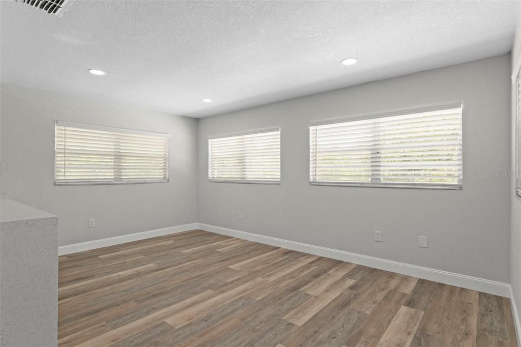 For Sale: $409,000 (3 beds, 2 baths, 1608 Square Feet)