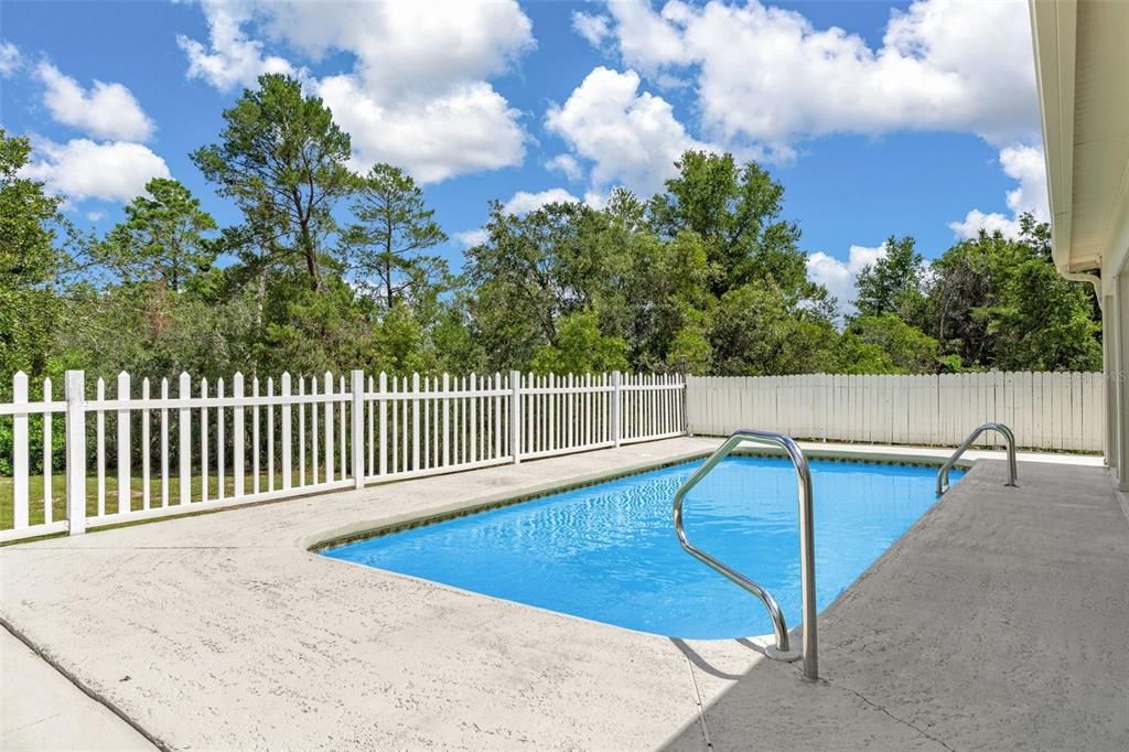 For Sale: $409,000 (3 beds, 2 baths, 1608 Square Feet)
