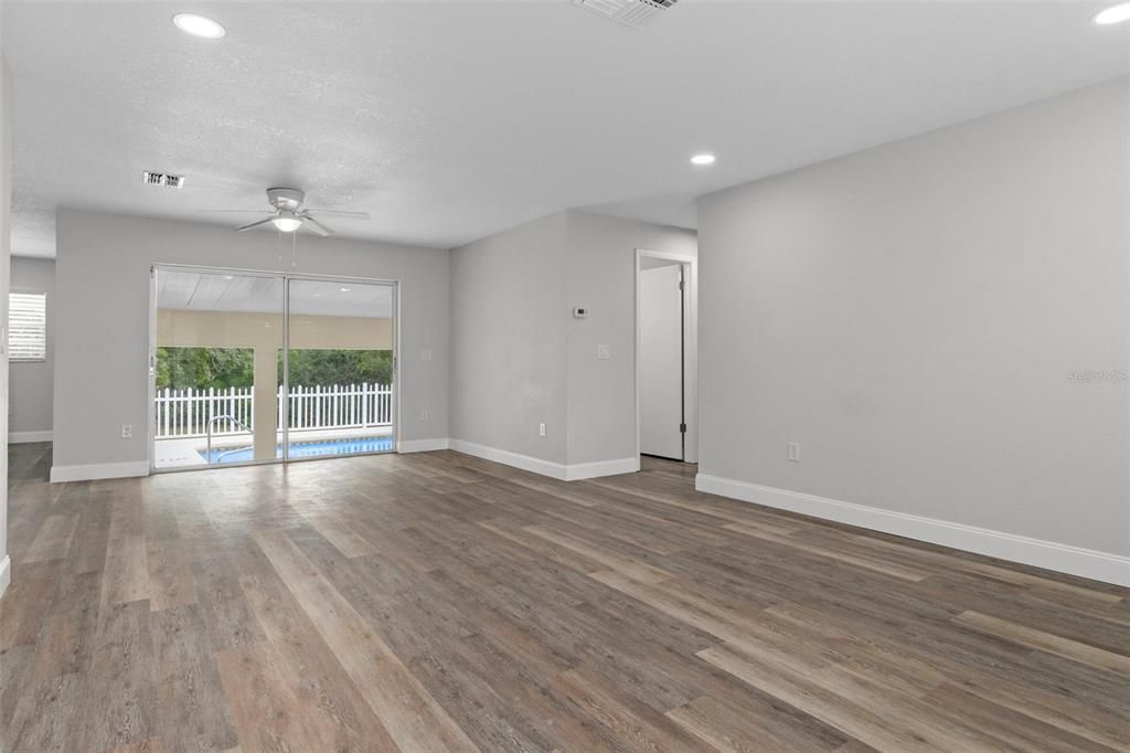 For Sale: $409,000 (3 beds, 2 baths, 1608 Square Feet)