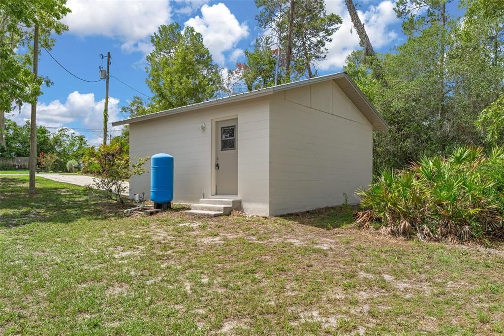 For Sale: $409,000 (3 beds, 2 baths, 1608 Square Feet)