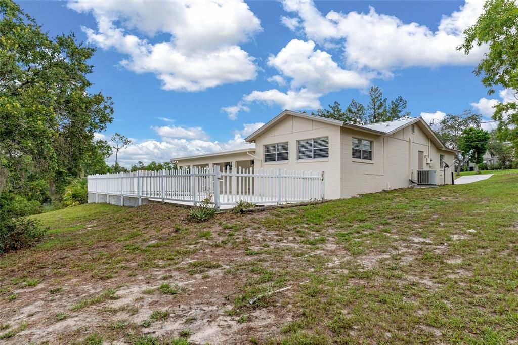 For Sale: $409,000 (3 beds, 2 baths, 1608 Square Feet)