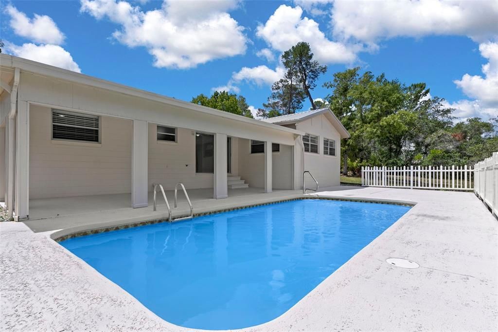 For Sale: $409,000 (3 beds, 2 baths, 1608 Square Feet)