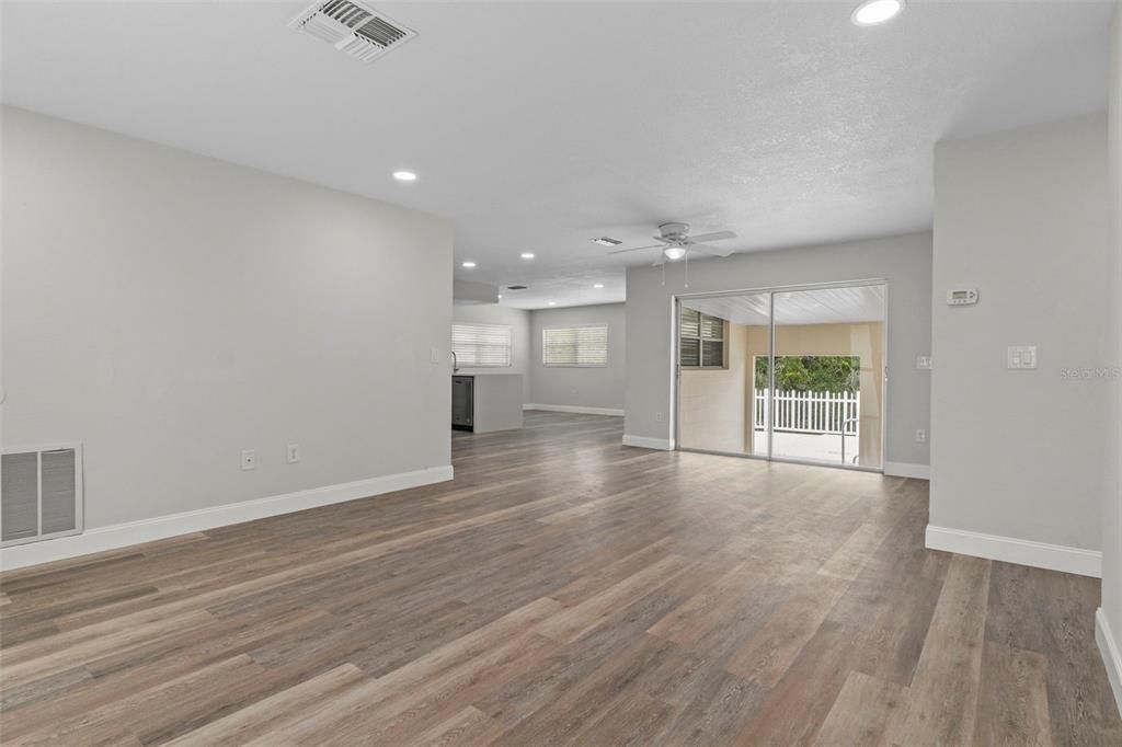 For Sale: $409,000 (3 beds, 2 baths, 1608 Square Feet)