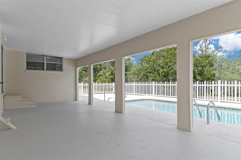 For Sale: $409,000 (3 beds, 2 baths, 1608 Square Feet)