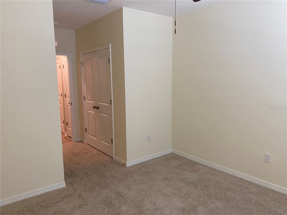 В аренду: $2,200 (3 спален, 2 ванн, 1707 Квадратных фут)